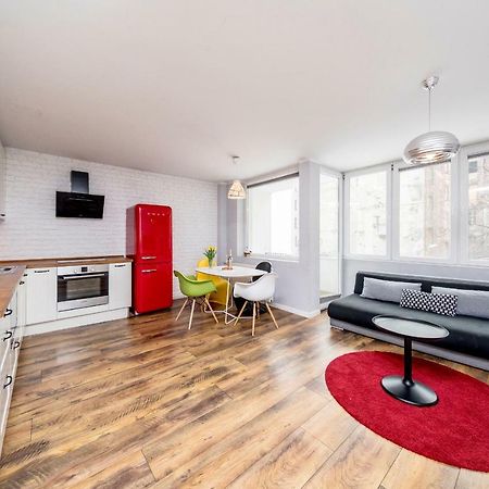 Apartament Ten By Your Freedom ワルシャワ エクステリア 写真