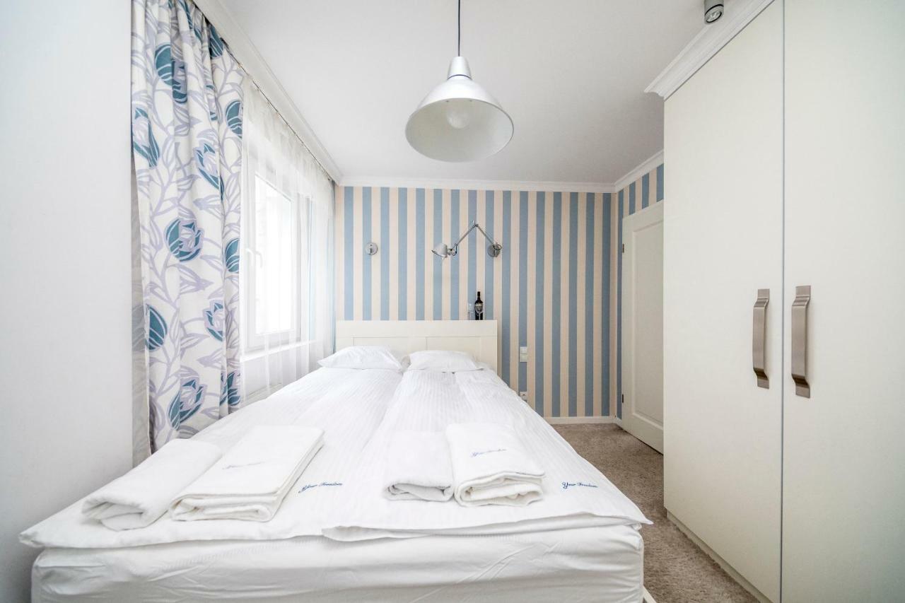 Apartament Ten By Your Freedom ワルシャワ エクステリア 写真